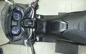 YAMAHA T-MAX 560 T 2020 SJ19J