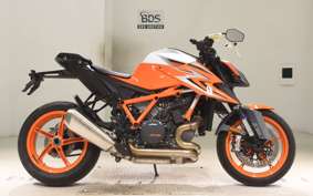 KTM 1290 SUPER DUKE R 2024
