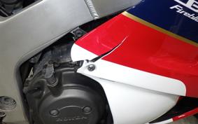 HONDA CBR900RR 2 1999