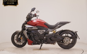 DUCATI XディアベルV4 2025