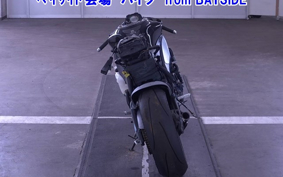 KAWASAKI ZX 10 NINJA R