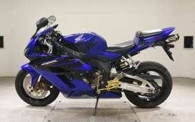 HONDA CBR1000RR 2005