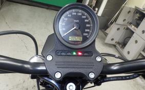 HARLEY XL883N 2013