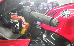 YAMAHA YZF-R15 2025