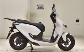 HONDA CUV:E 2023 EF18