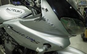 SUZUKI BANDIT 1200 S 2003 GV77A