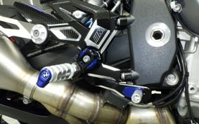 BMW M1000R 2024
