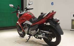 SUZUKI GSR250