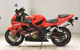 HONDA CBR600F GEN 3 2002 PC35