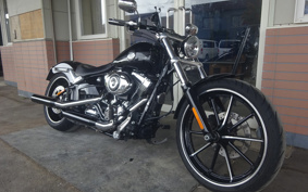 HARLEY FXSB BREAKOUT 2013 BF5