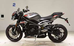 TRIUMPH STREET TRIPLE RS 2021