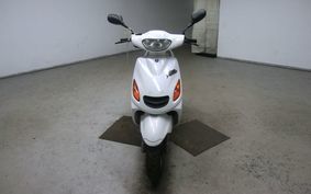 YAMAHA GRAND AXIS 100 2003 SB06J