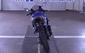 YAMAHA YZF-R25