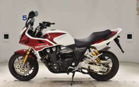 HONDA CB1300SB SUPER BOLDOR SP 2025 SC54