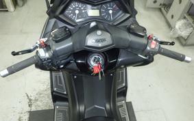 YAMAHA T-MAX 530 2015