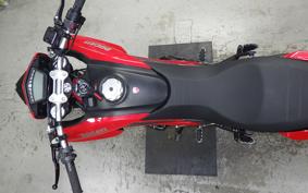 DUCATI HYPERMOTARD 820 2013