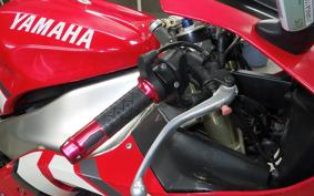 YAMAHA YZF-R1 2000