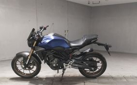 HONDA CB250R MC52