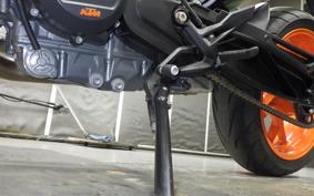KTM 890 DUKE GP 2023
