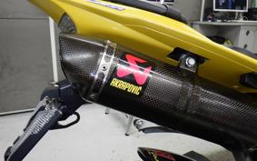 YAMAHA YZF-R1 2013
