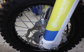 HUSQVARNA EE-5 2012