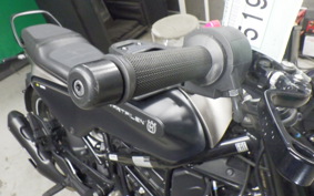 HUSQVARNA SVARTPILEN 125 2023