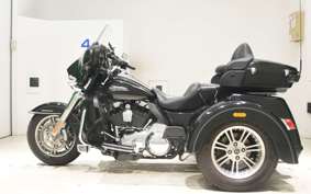 HARLEY FLHTCUTG TRIKE 2016