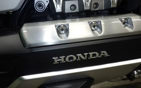HONDA GL 1800 GOLD WING TOUR DCT 2022 SC79