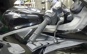 KAWASAKI ZX-25R ZX250E