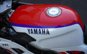 YAMAHA FZR250 2KR