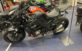 KAWASAKI Z1000 2014 ZRT00F