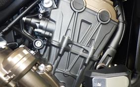 HONDA CB650R E-Clutch 2025 RH17
