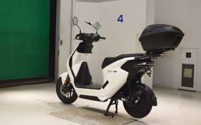 HONDA EM1 e: 2002 EF16