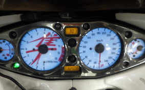 SUZUKI GSX-1300R HAYABUSA 2000
