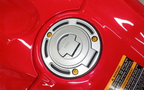 YAMAHA YZF-R1 2016