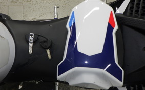 BMW M1000RR 2024