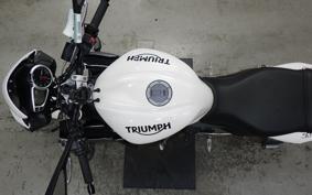 TRIUMPH STREET TRIPLE 85 2015