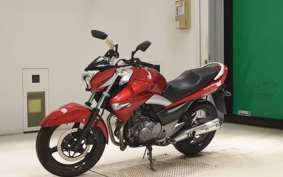 SUZUKI GSR250 2004