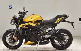 TRIUMPH STREET TRIPLE RS 2025