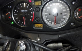 SUZUKI GSX-1300R HAYABUSA 2000