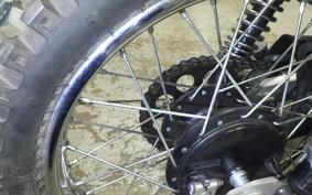 SUZUKI TS185 2015
