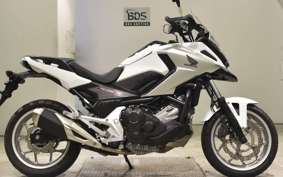 HONDA NC750X A 2016 RC90