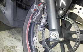 HONDA NM4 VULTUS -02 2015 RC82