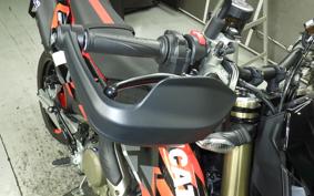 DUCATI HYPERMOTARD 698 2024
