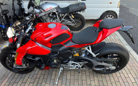 DUCATI STREET FIGHTER V4S 2025 7F00