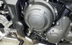 TRIUMPH TRIDENT 660 2024