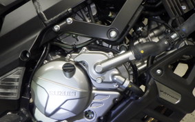 SUZUKI DL650 ( V-Strom 650 ) A 2025 C733M