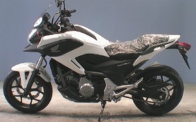 HONDA NC 700 X RC63