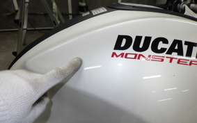 DUCATI MONSTER 1100S 2009