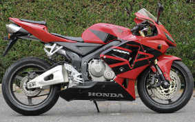 HONDA CBR600RR 2005 PC37